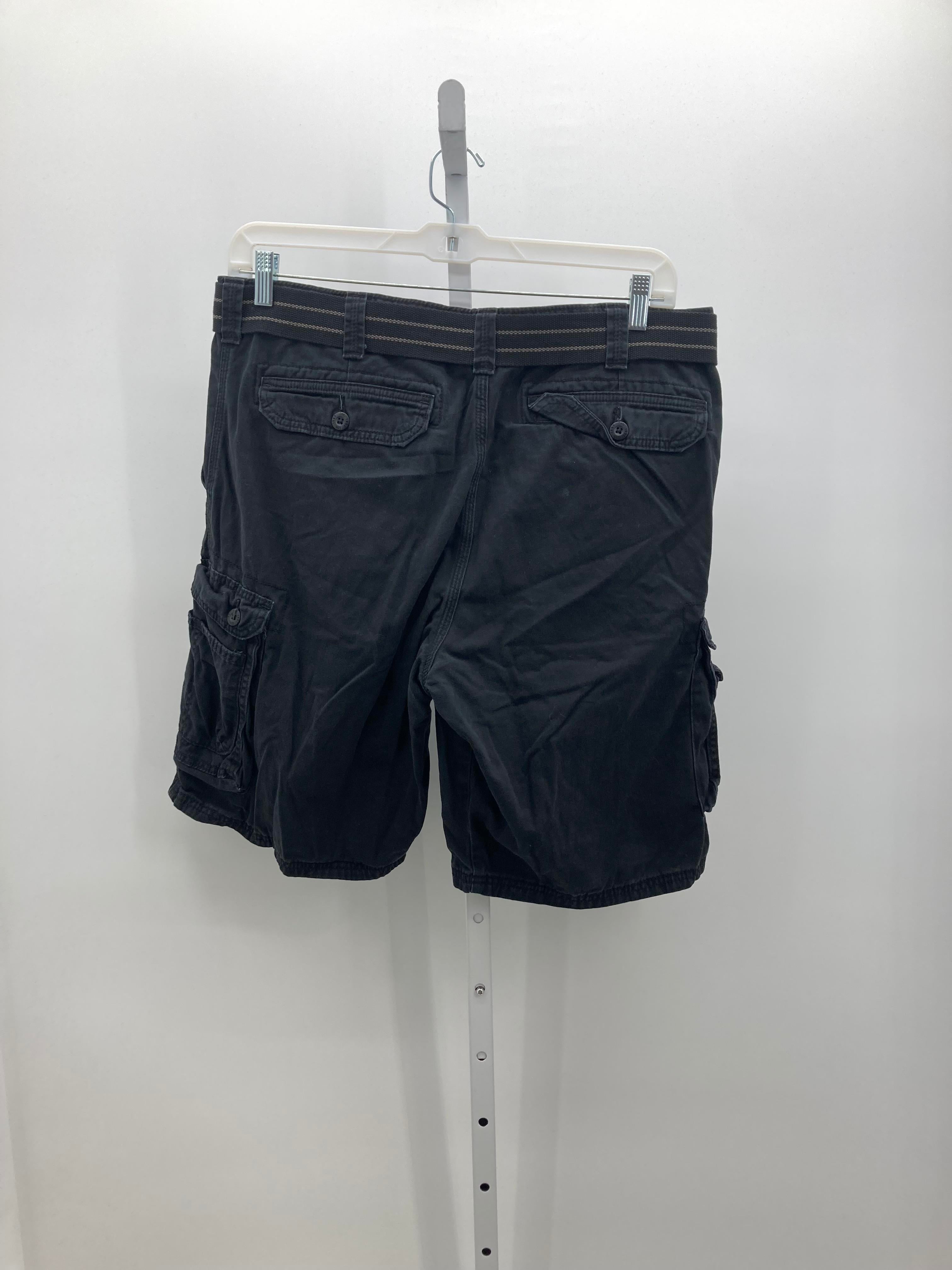 CARGO SHORTS WITH BELT
