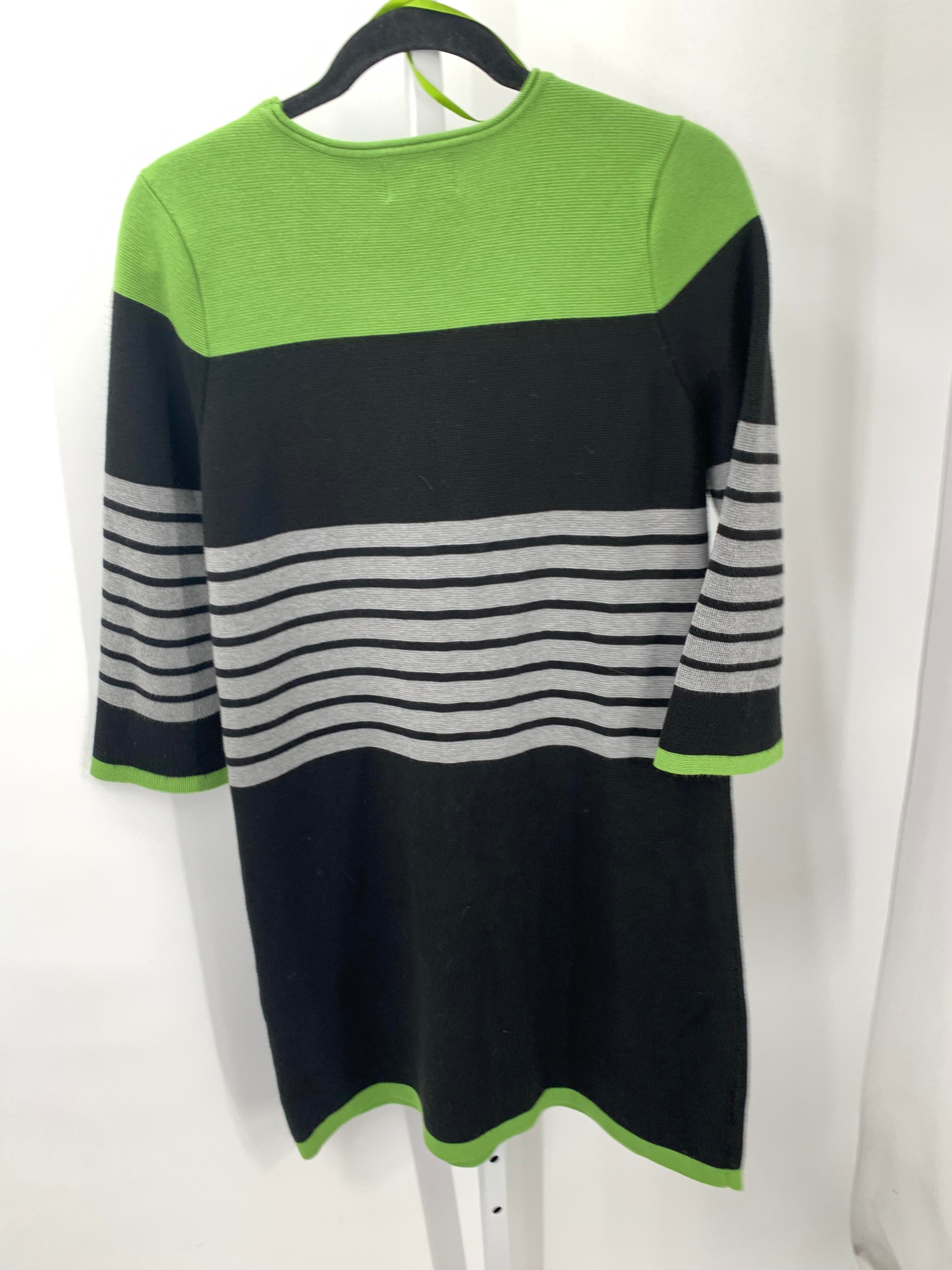 Size Large Misses 3/4 Sleeve Dress