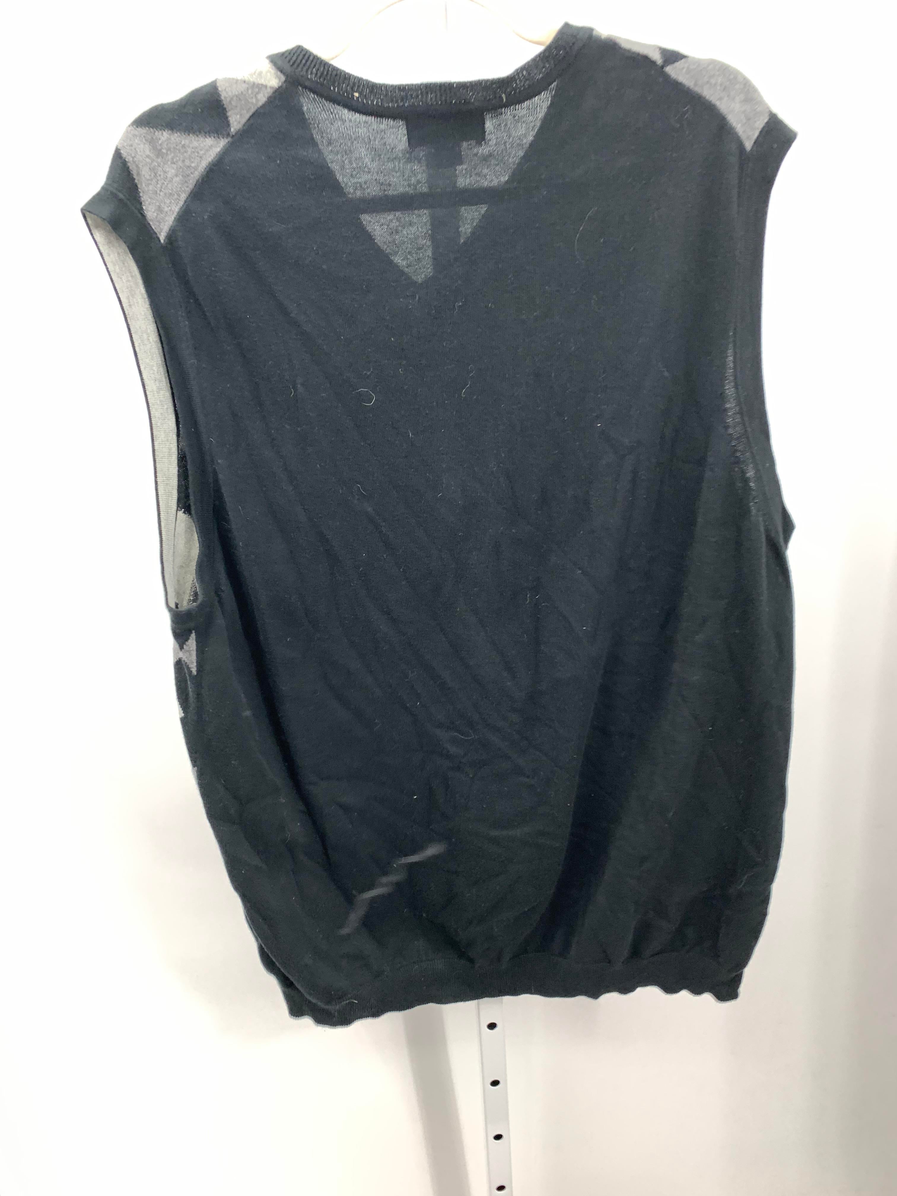 GREY DIAMOND PATTERN