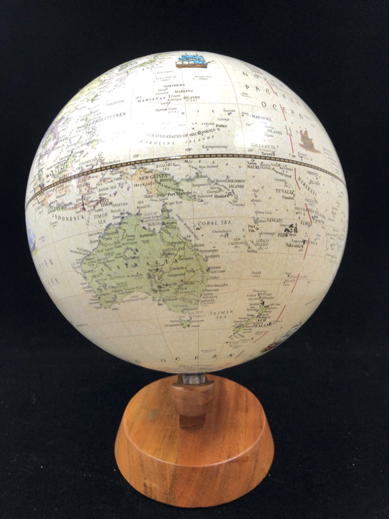 GLOBE W/TAN WOODEN BASE.