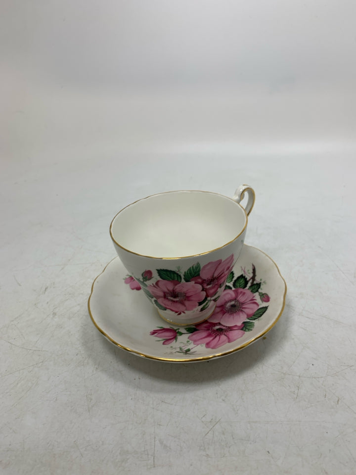 DARK PINK FLOWERS TEACUP.
