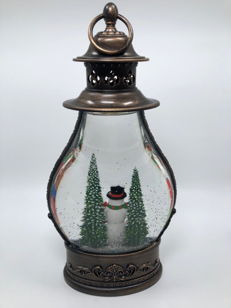 SNOWMAN SNOWGLOBE LANTERN.