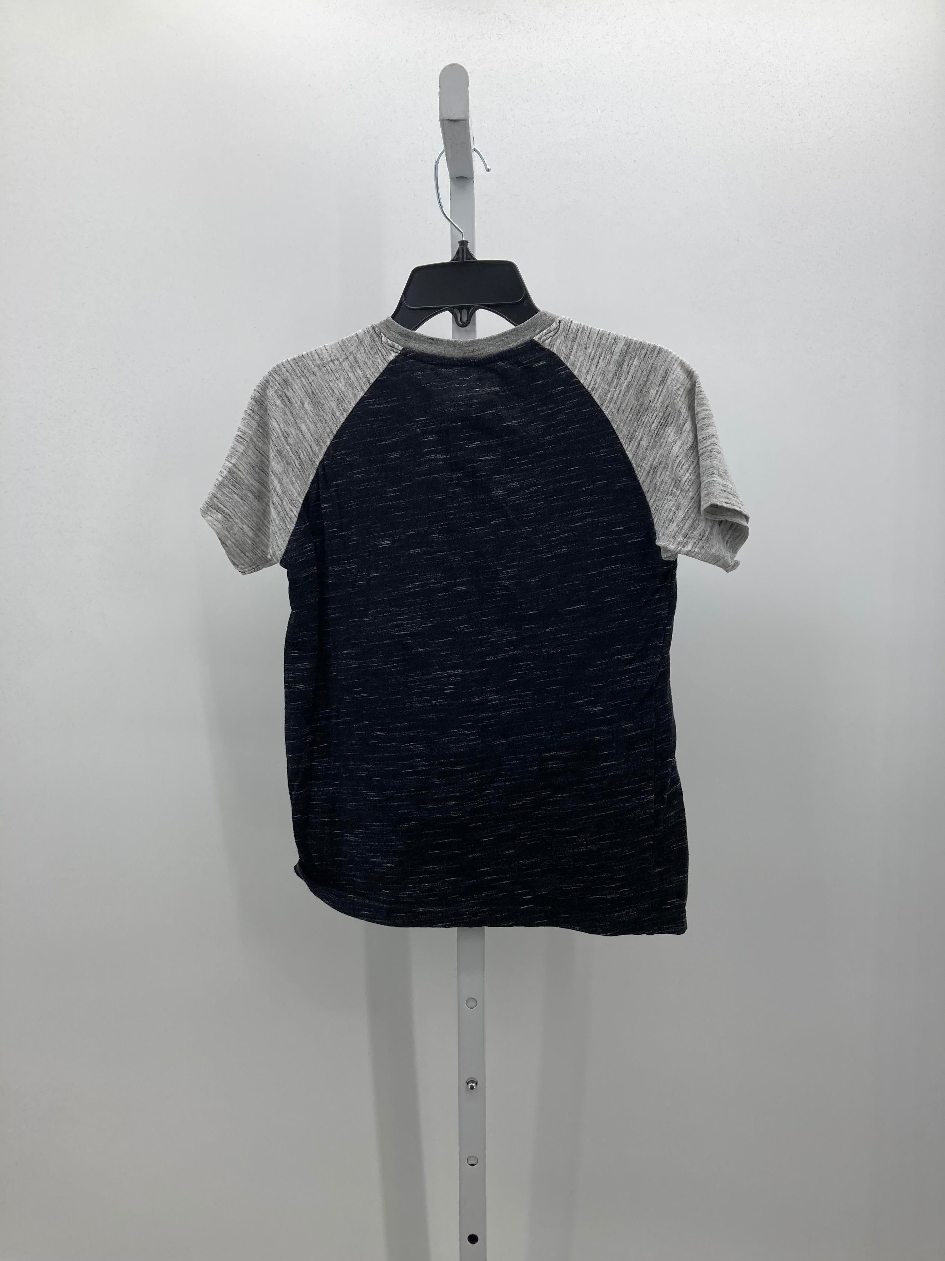 HENLEY KNIT.