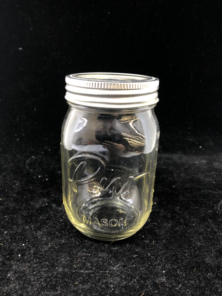 MASON JAR W LID.