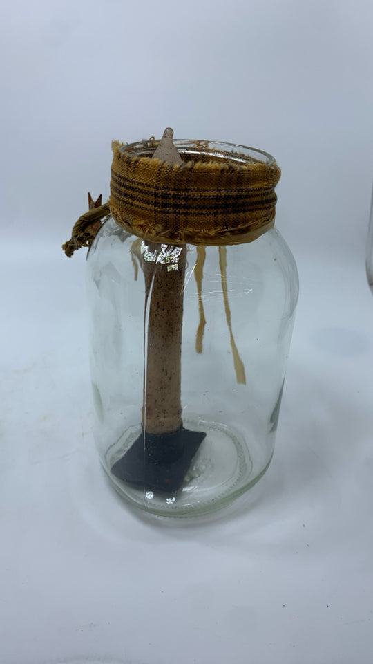 MASON JAR W/ LED CANDLESTICK AND METAL STARS.