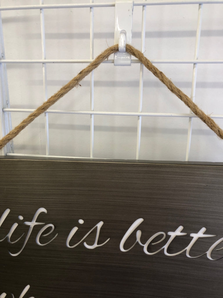 LIFE IS BETTER WHEN YOU ARE LAUGHING.