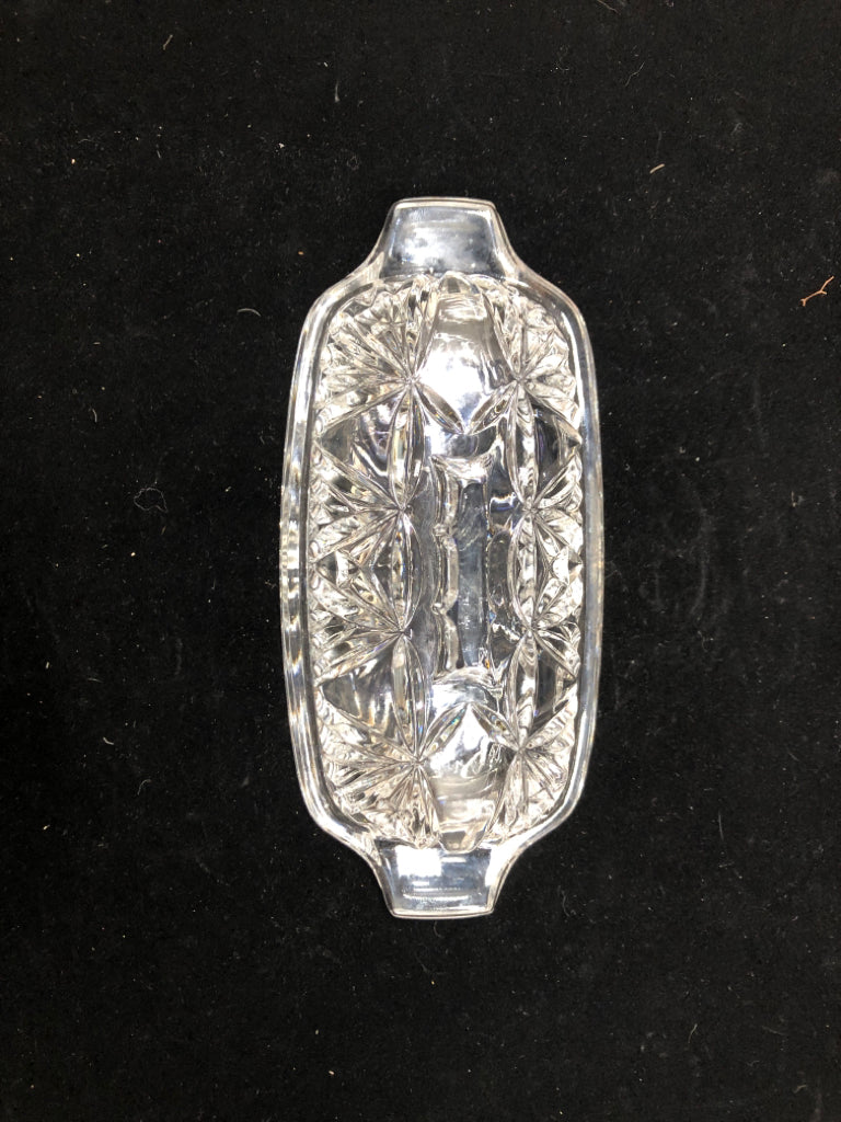 CLEAR GLASS BUTTER DISH W/LID.