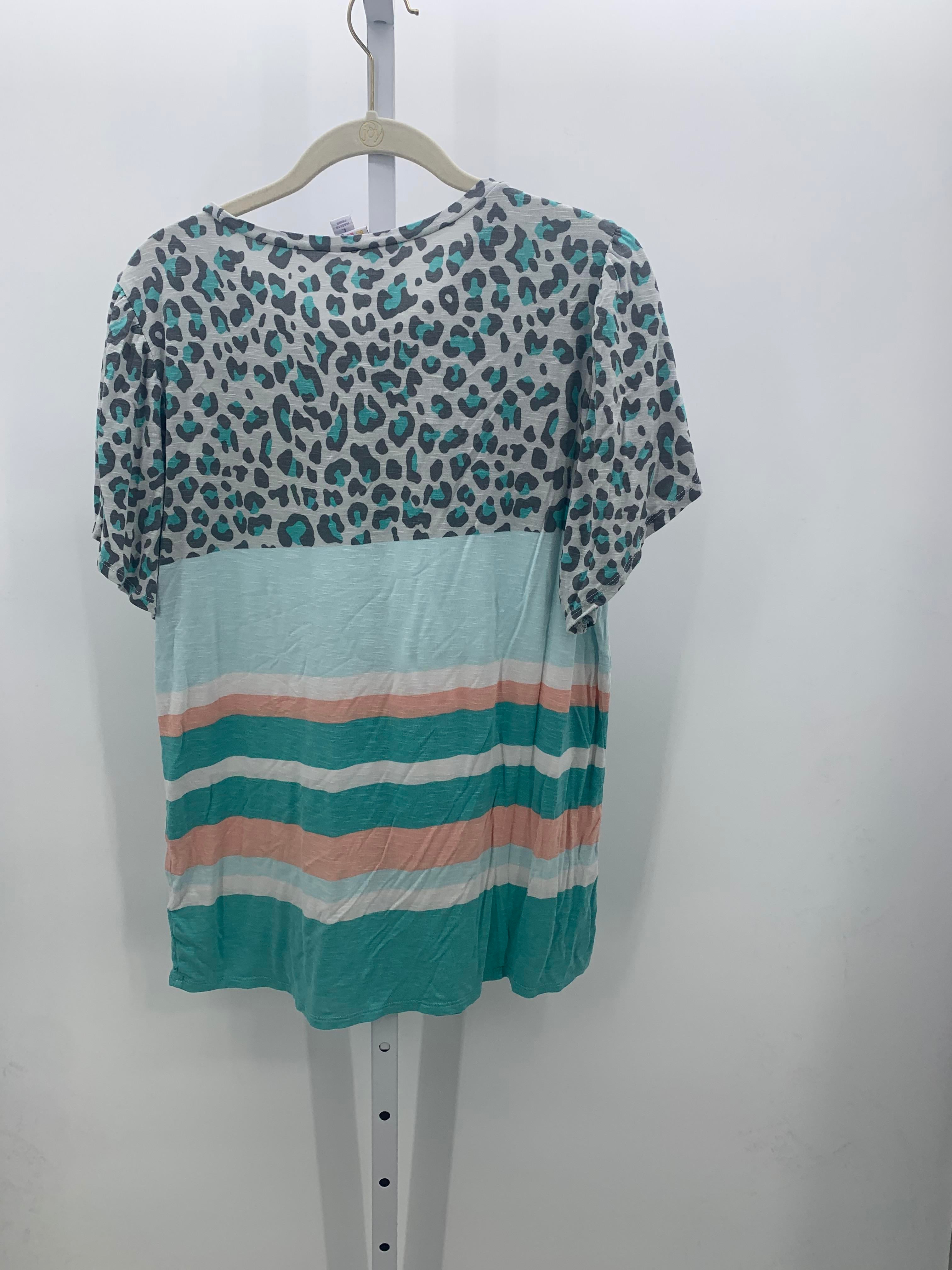 Lularoe Size Large Misses Short Sleeve Shirt