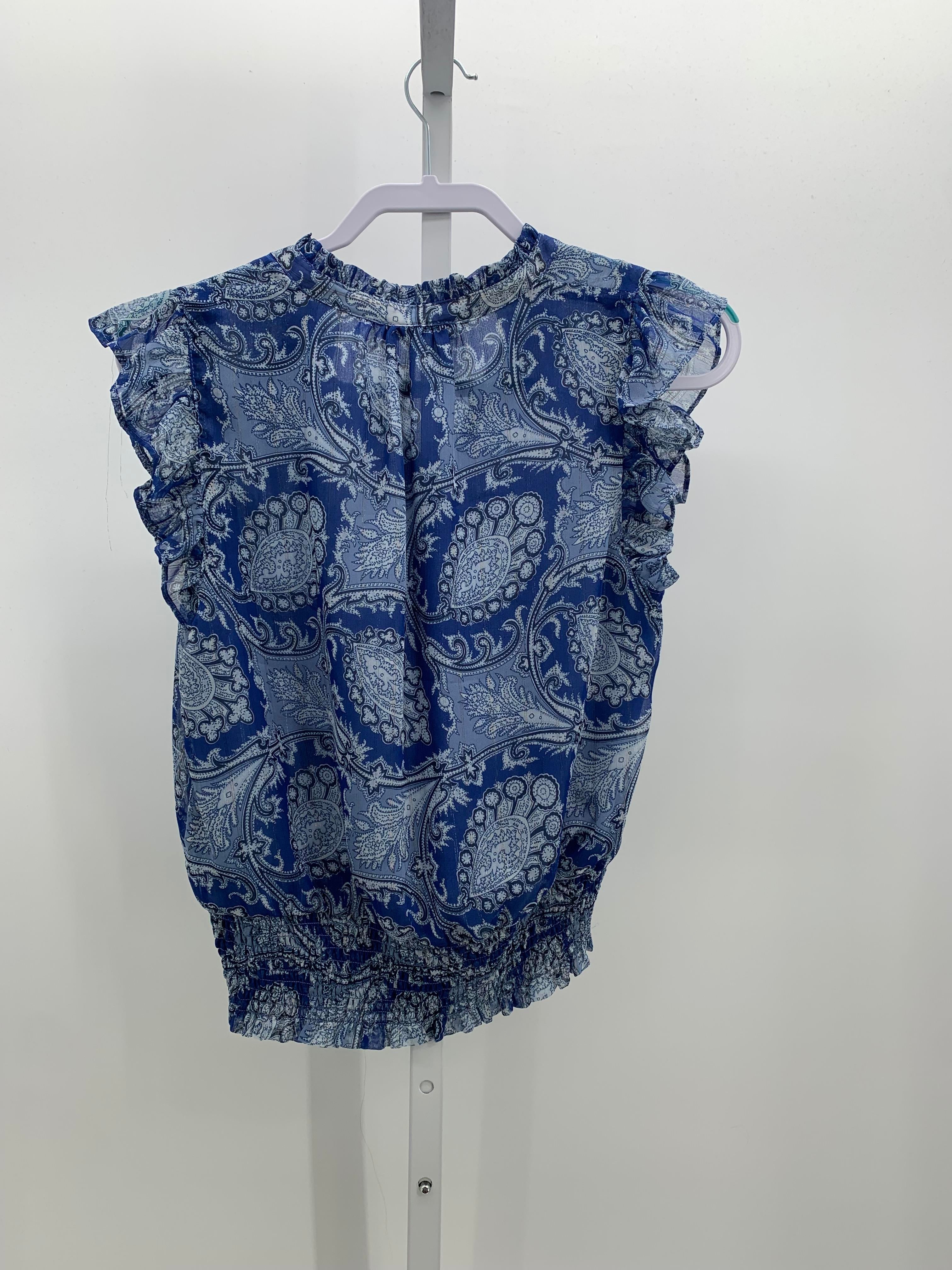 Size Medium Misses Sleeveless Shirt