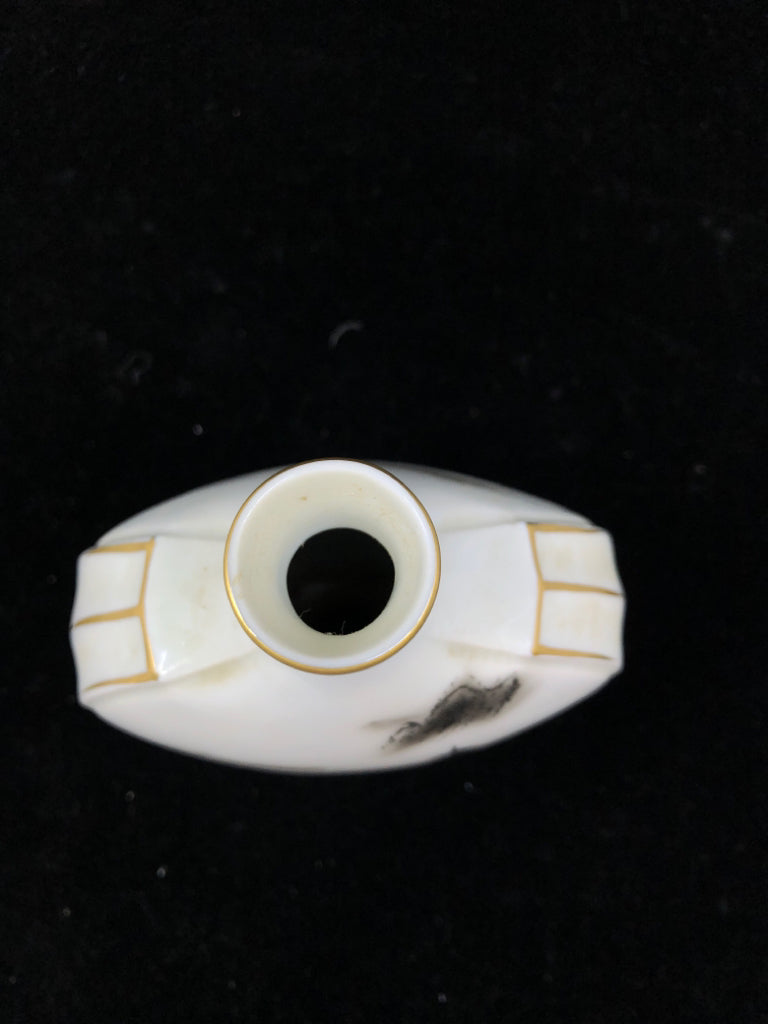 BLACK AND WHITE ASIAN STYLE NARROW NECK VASE.