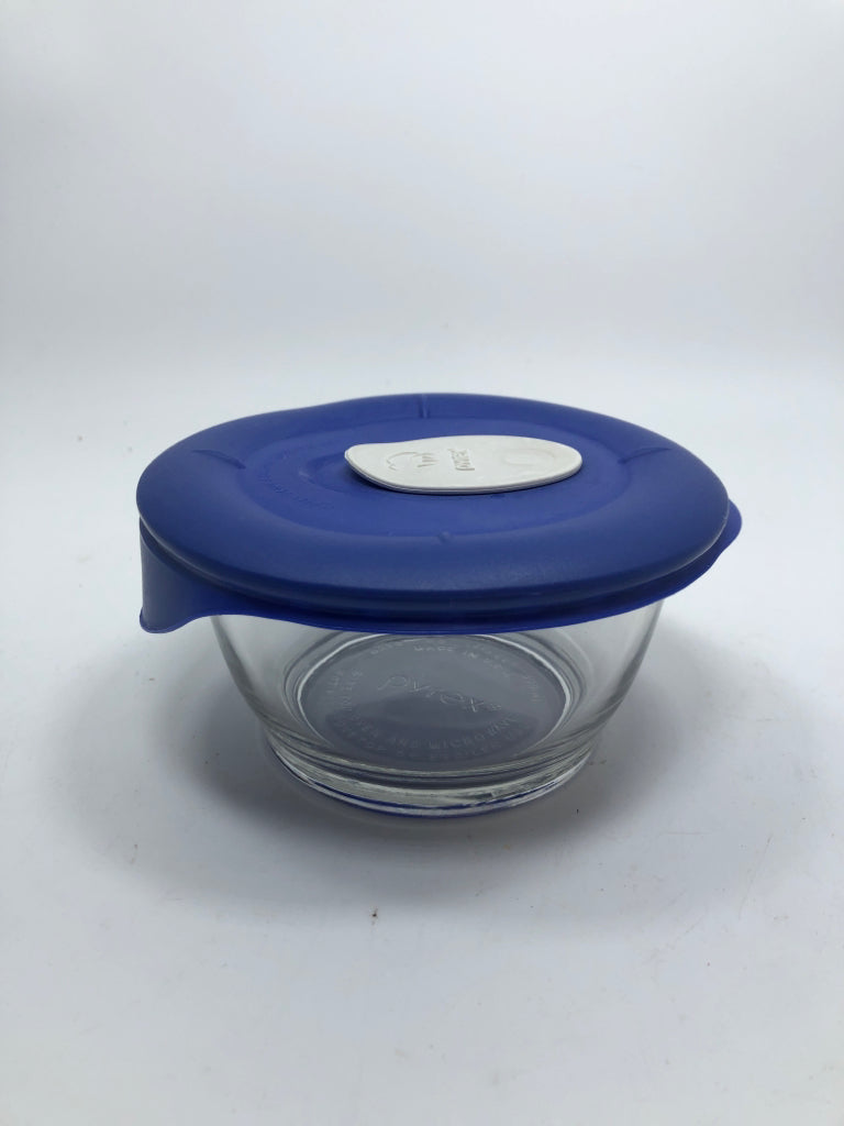 GLASS DISH W/BLUE VENT LID.