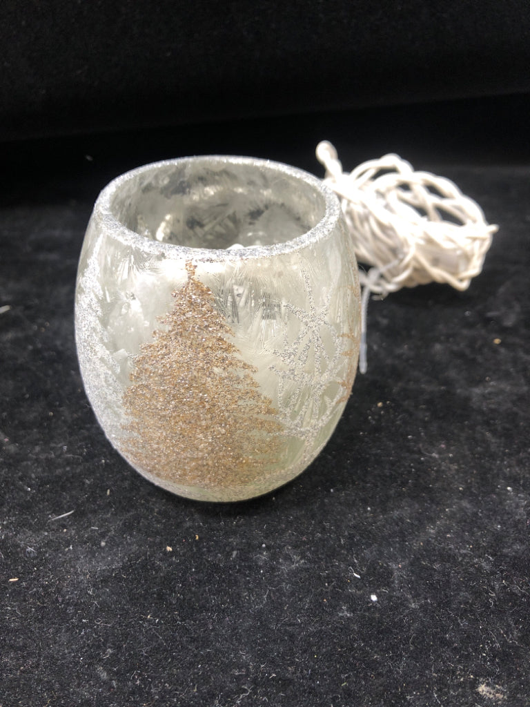 SMALL GLITTER TREE LIGHT UP DECOR.