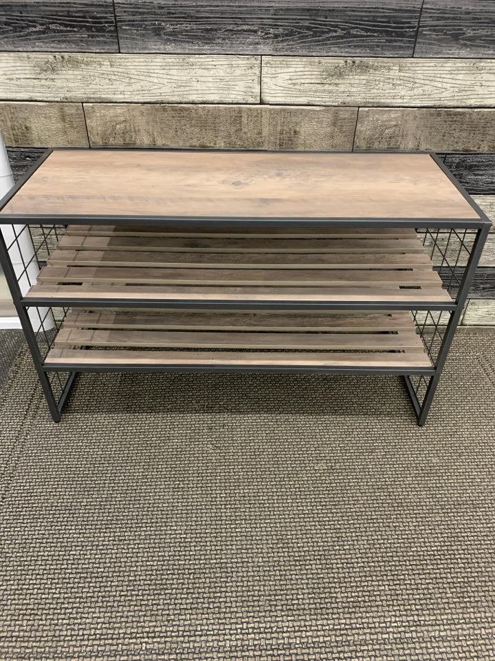 MODERN INDUSTRIAL SHOE-RACK W/GRAY WOOD & 2 SHELVES.