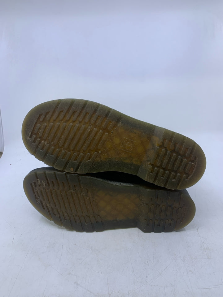Dr. Martens Size 6 Juniors Boots