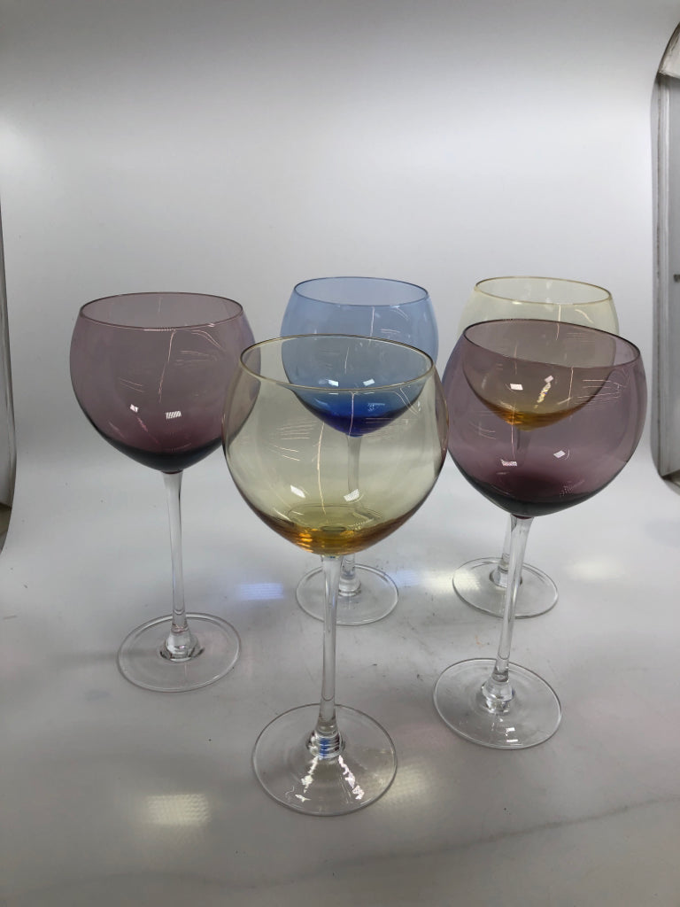5 COLORFUL GLASS WINE GOBLETS.