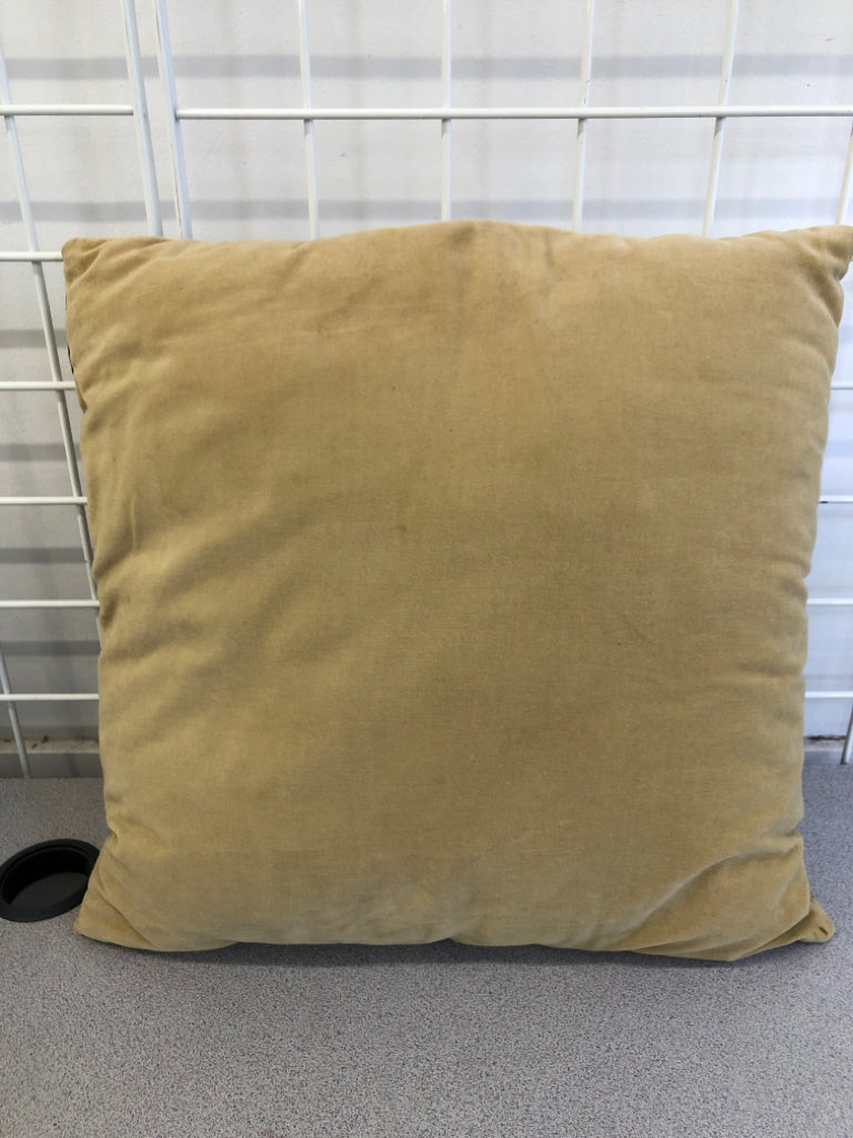 GARDEN EMBROIDERED TAN ACCENT PILLOW.