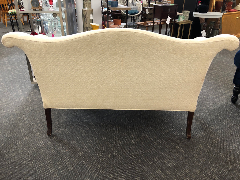 VTG-STYLE CREAM LOVE SEAT.