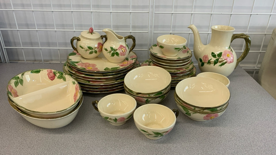 32PC SVC FOR 4 VTG DESERT ROSE.