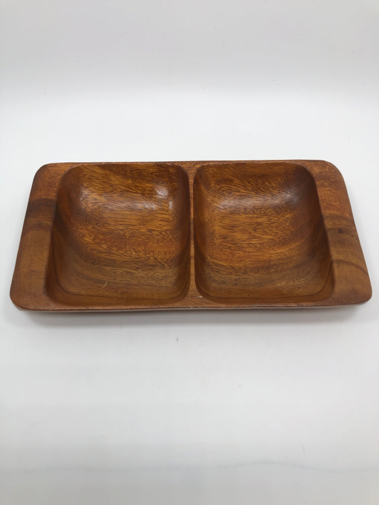 VTG MONKEY POD 2 SECTION WOOD SERVING TRAY.