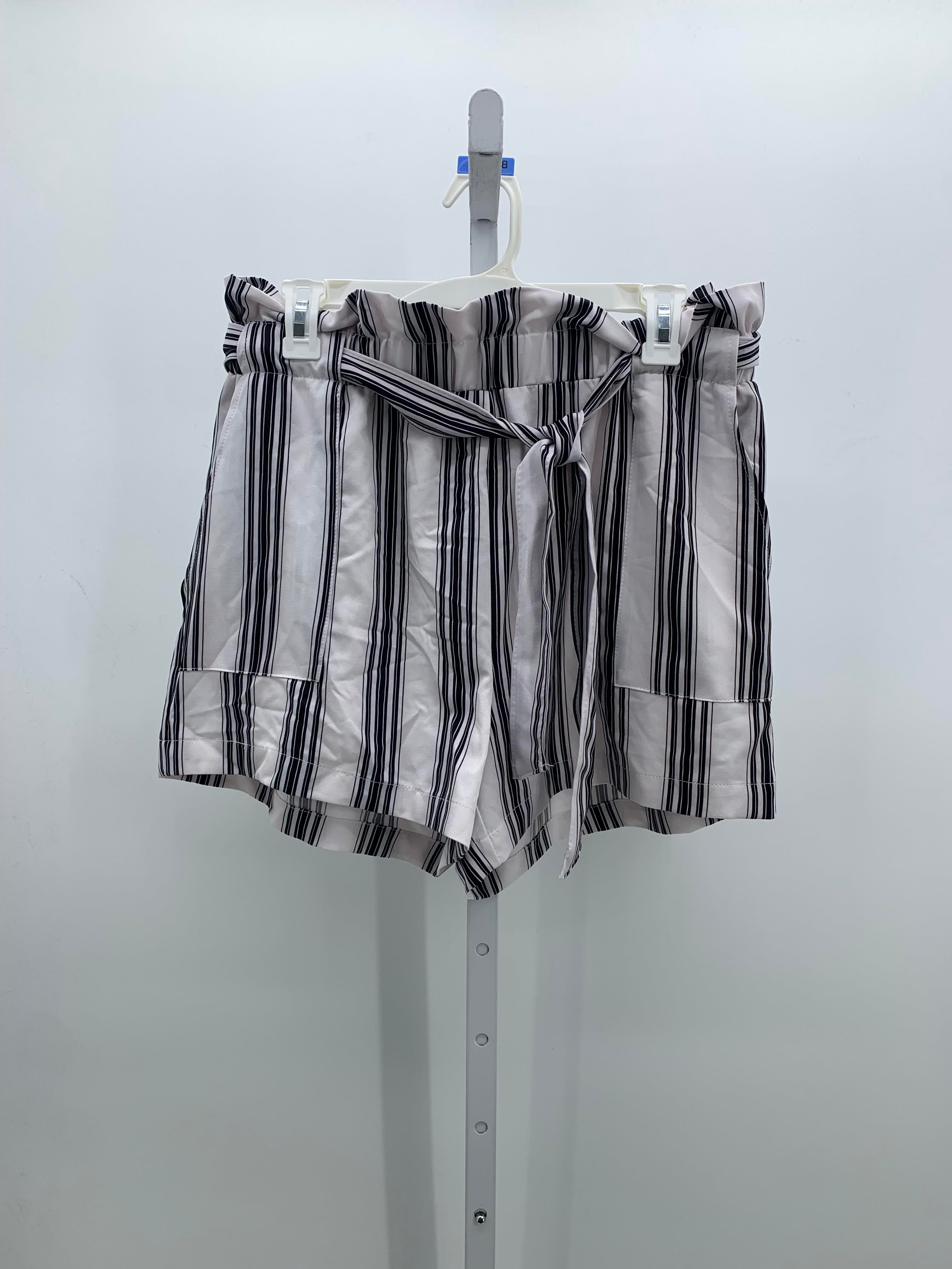 Streetwear Size Extra Large Juniors Shorts