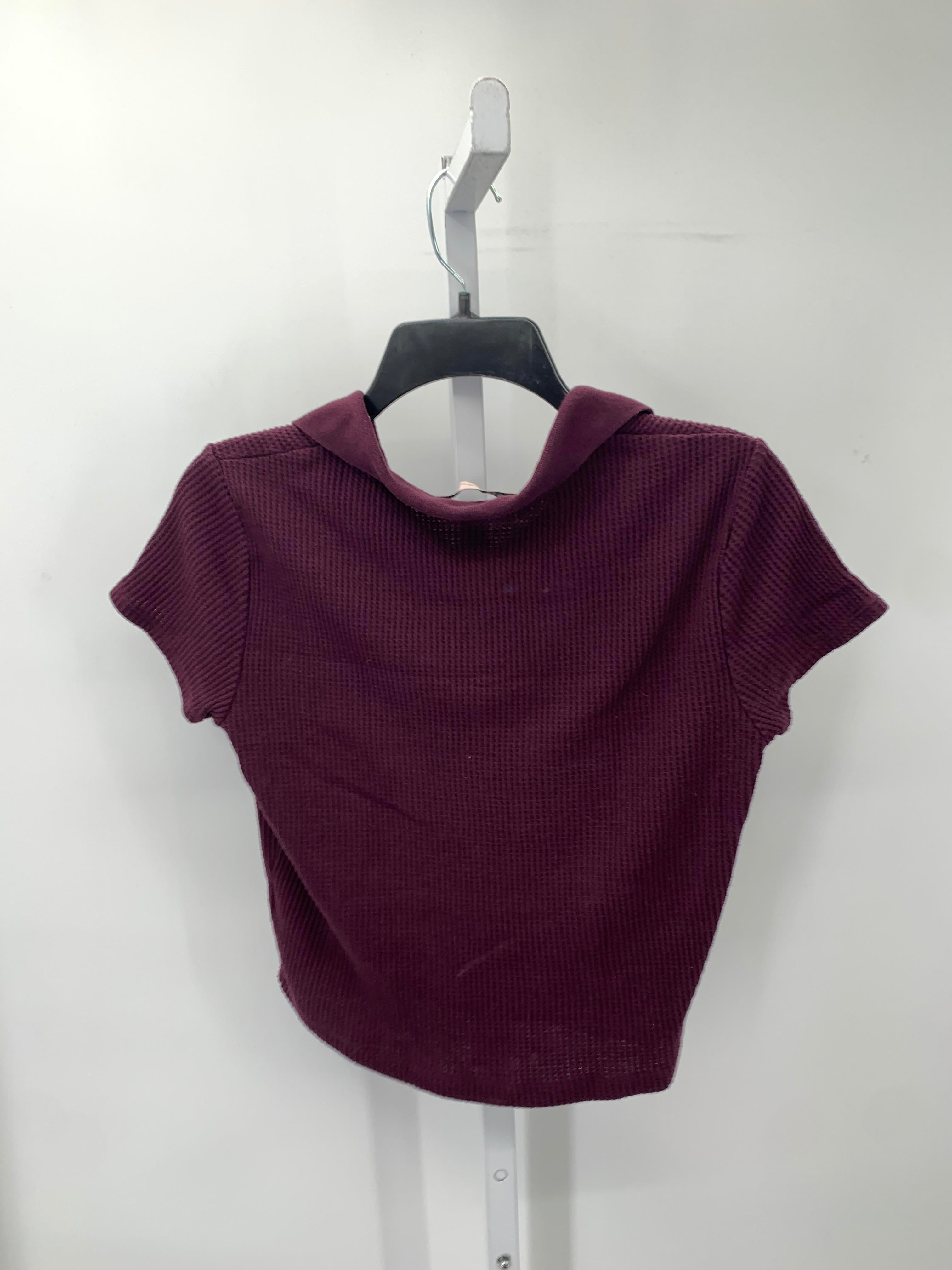 SO Size Large Juniors Short Sleeve Shirt