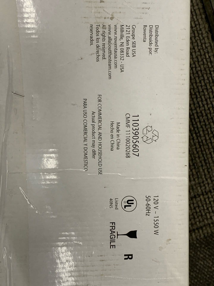 NIB ROWENTA GARMENT STEAMER.