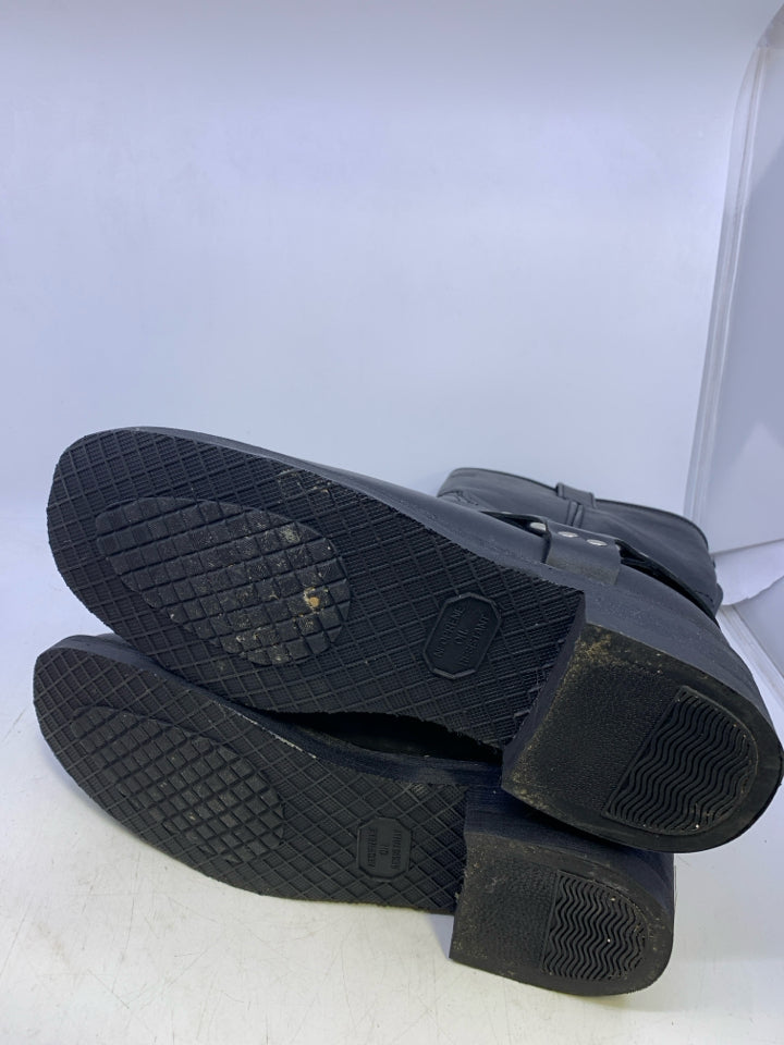 Size 10 Young Men's Boots