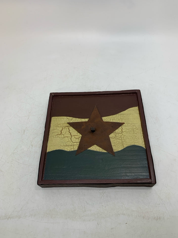 PRIMITIVE STYLE RED WHITE BLUE W/ METAL STAR WALL ART.