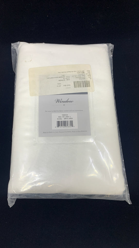 NIP WHITE WINDOW VALANCE W/BEADS.