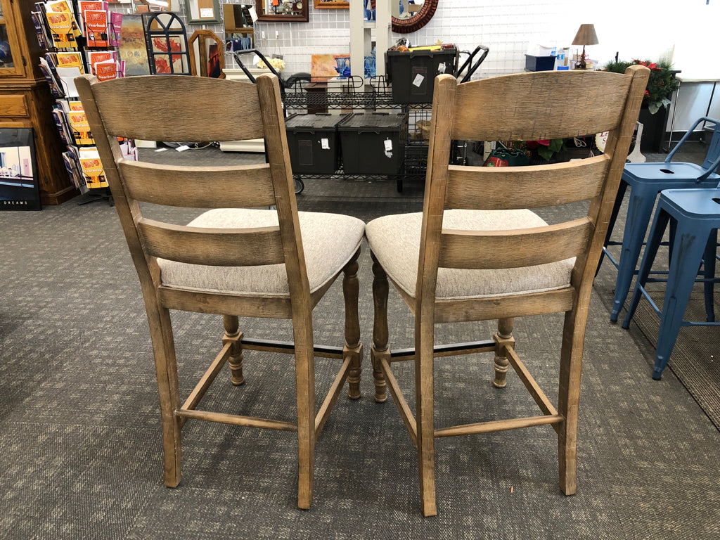2 GREY PLUSH SEAT CHAIRS.
