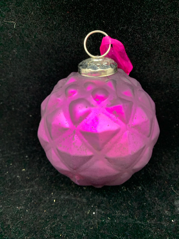 PURPLE DIAMOND SHAPES GLASS ORNAMENT.