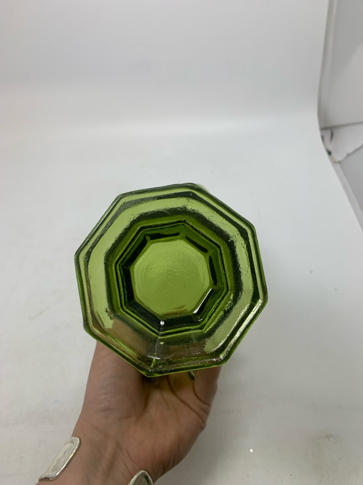VTG GLASS EMBOSSED GRAPES & VINE PITCHER AVOCADO GREEN.