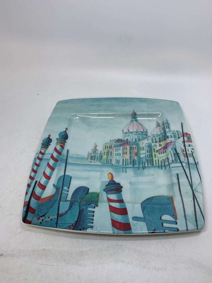 SQUARE WATER SCENE LOOKING OUT TO CITY PLATE.