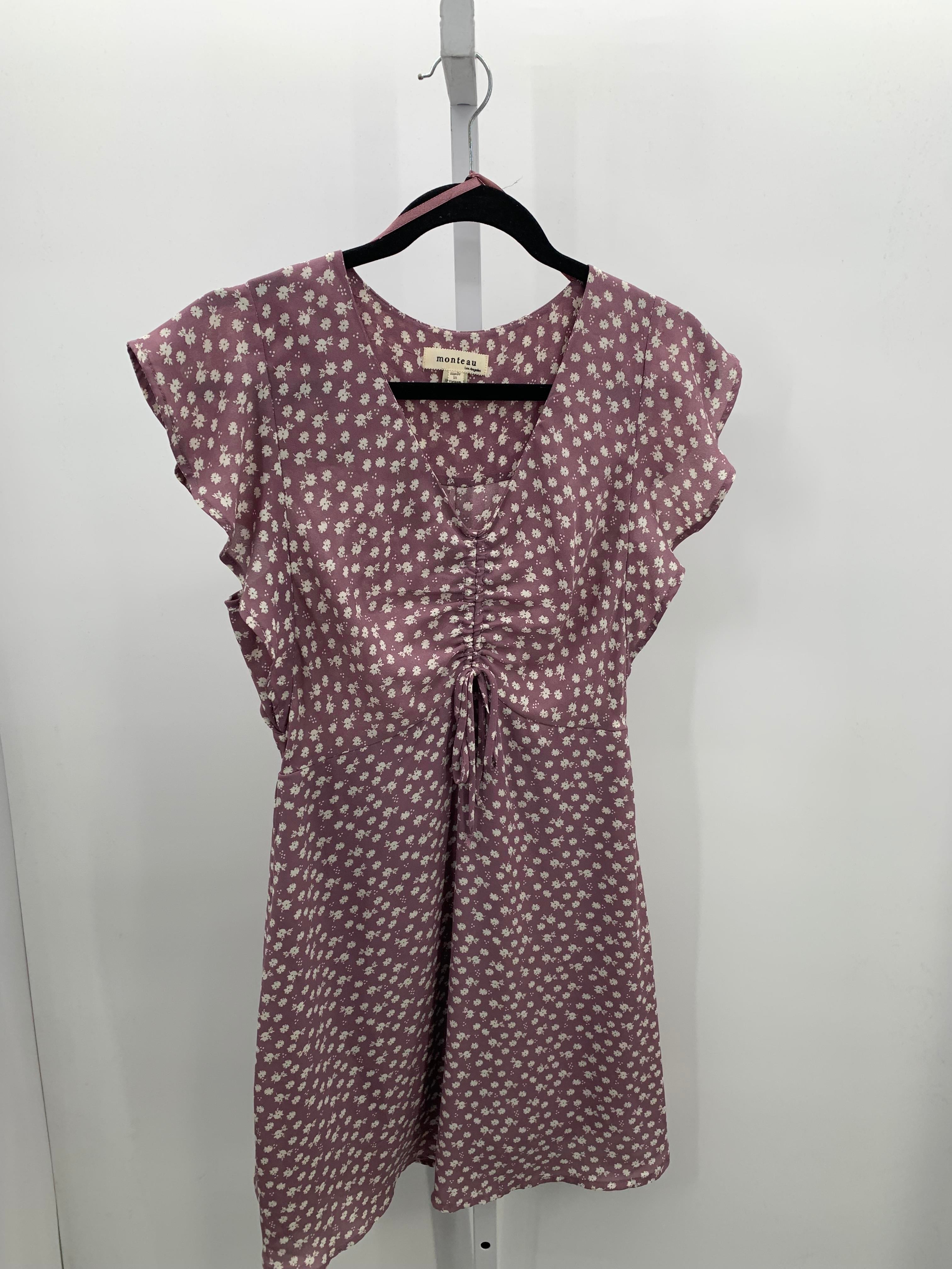 monteau Size Medium Misses Short Sleeve Dress
