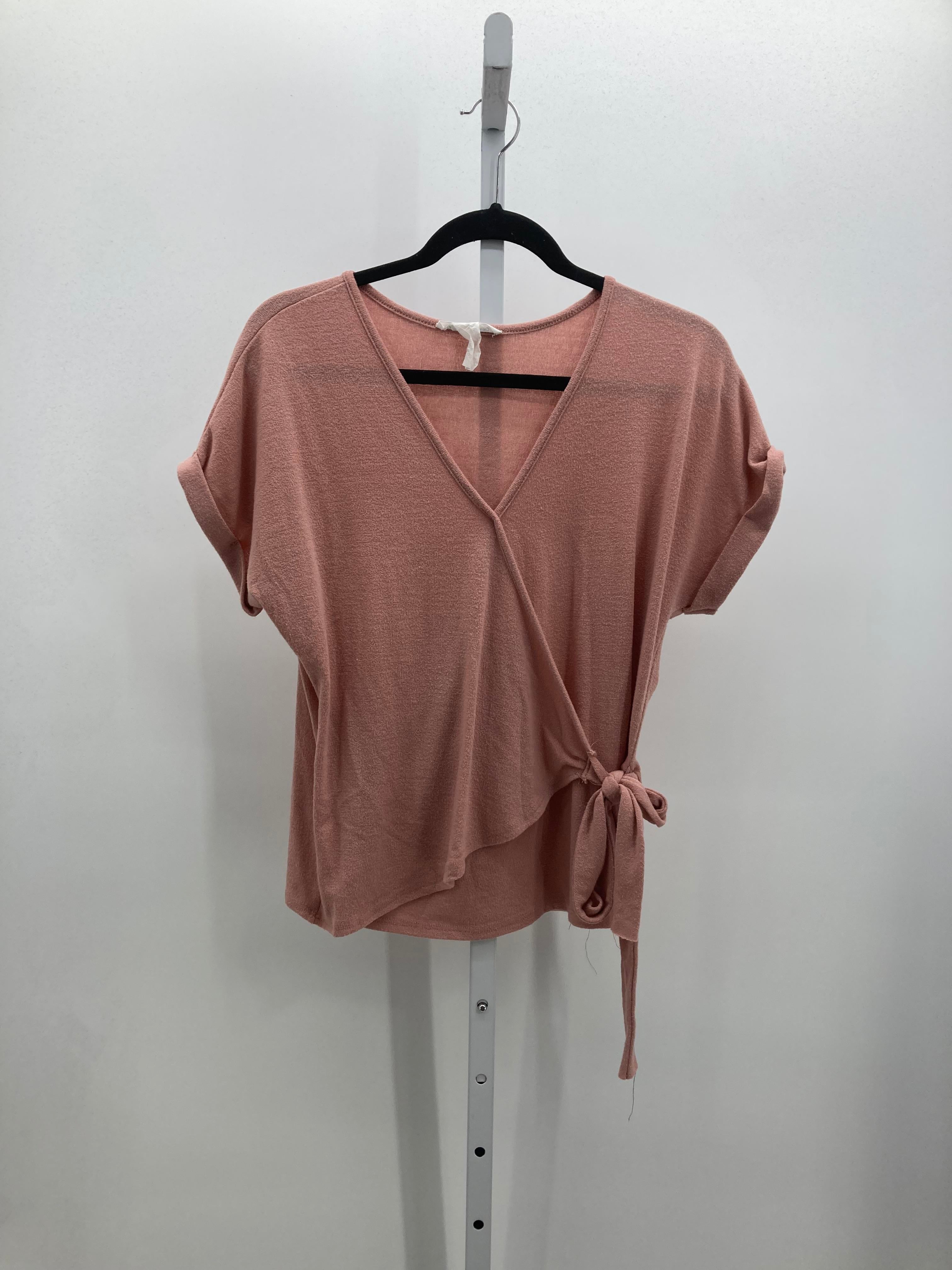 Size Large Juniors Short Sleeve Shirt