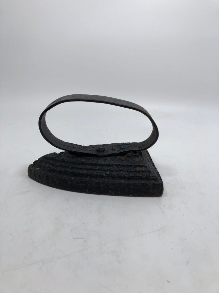 VTG SAD CAST IRON.