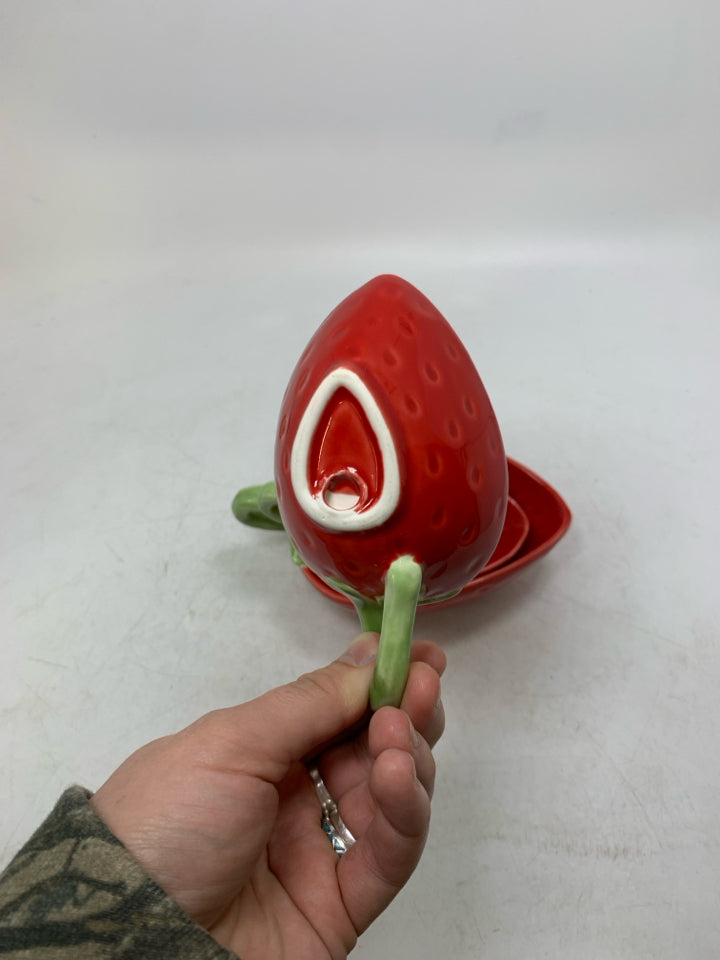 3 CERAMIC STRAWBERRY SHAPED NESTING BOWLS W/ HANDLES.