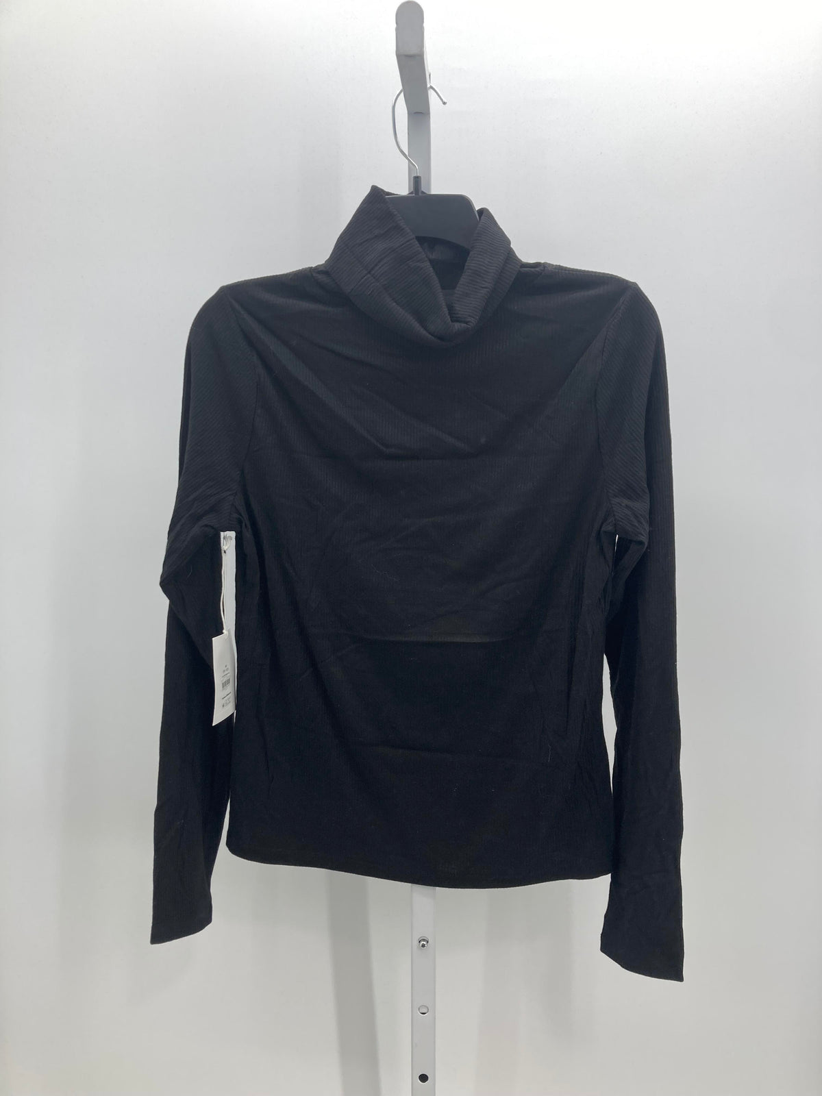 Free Assembly Size Medium Misses Long Sleeve Shirt