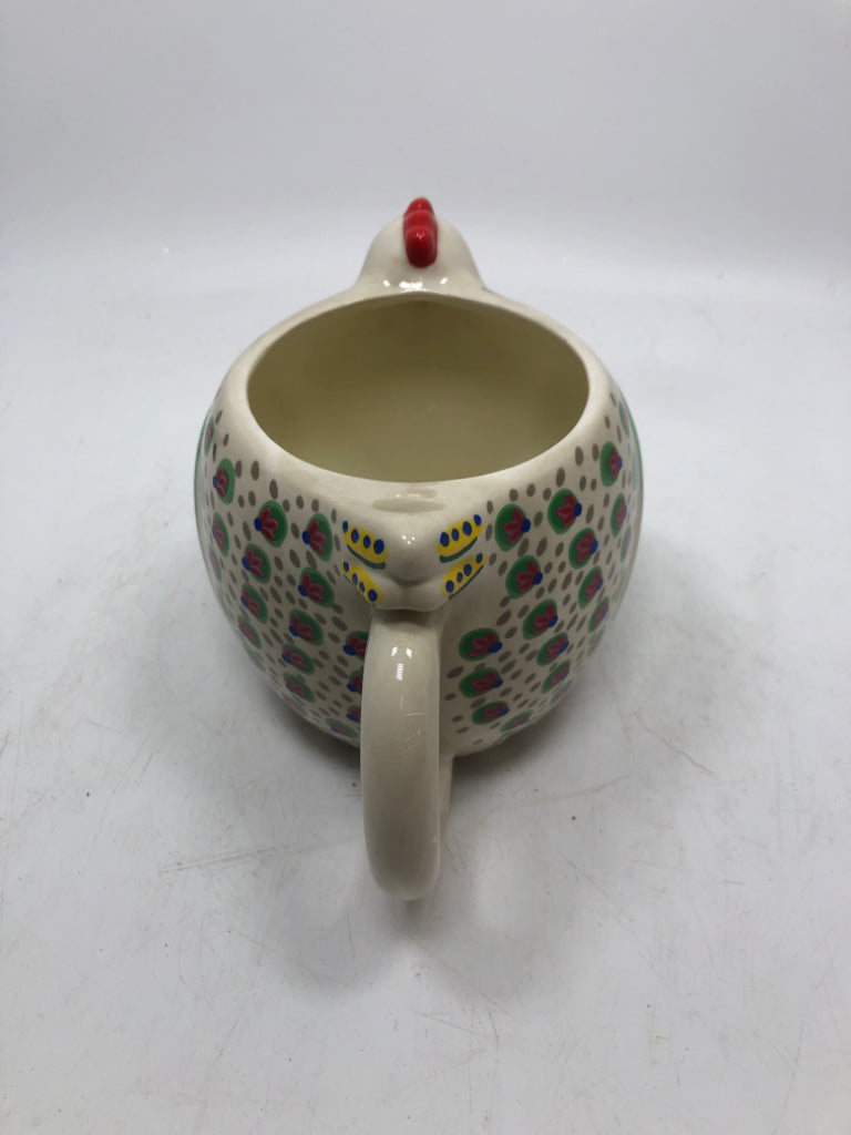 HEAVILY DETAILED CHICKEN MUG.
