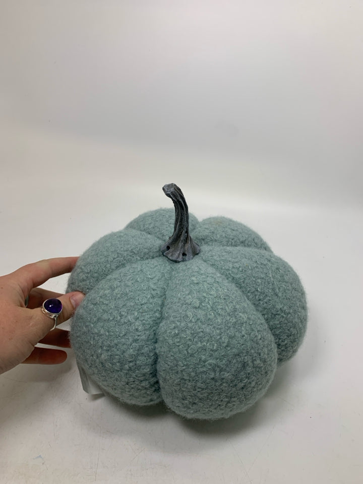 TEAL FURRY PLUSH PUMPKIN.