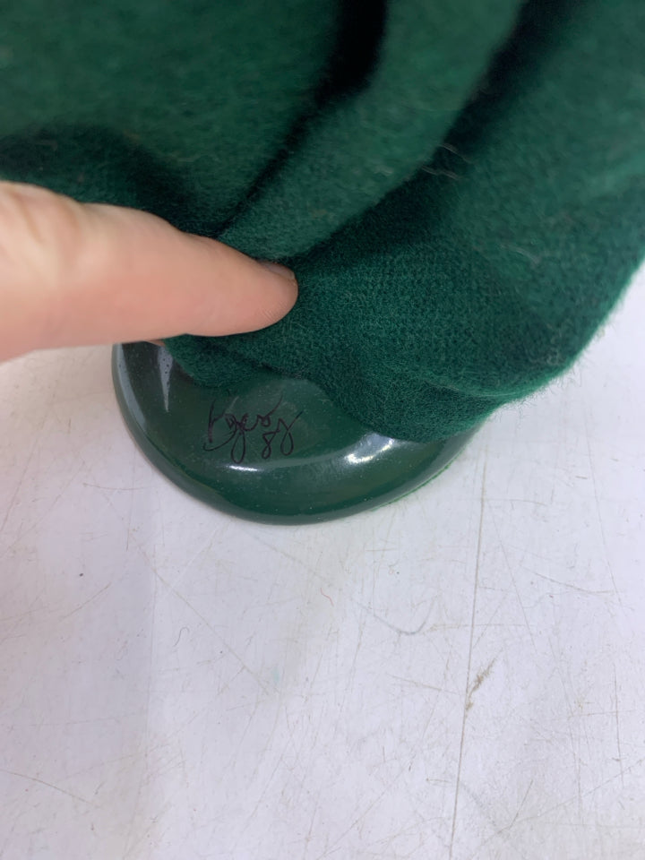 GRANDMA CAROLER W/ TAN COAT BROWN FUR MUFF 1988 BYERS' CHOICE.