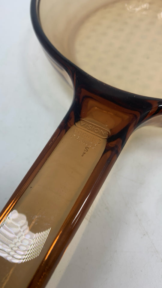PYREX VISIONS SMOKED GLASS COVERED PAN.