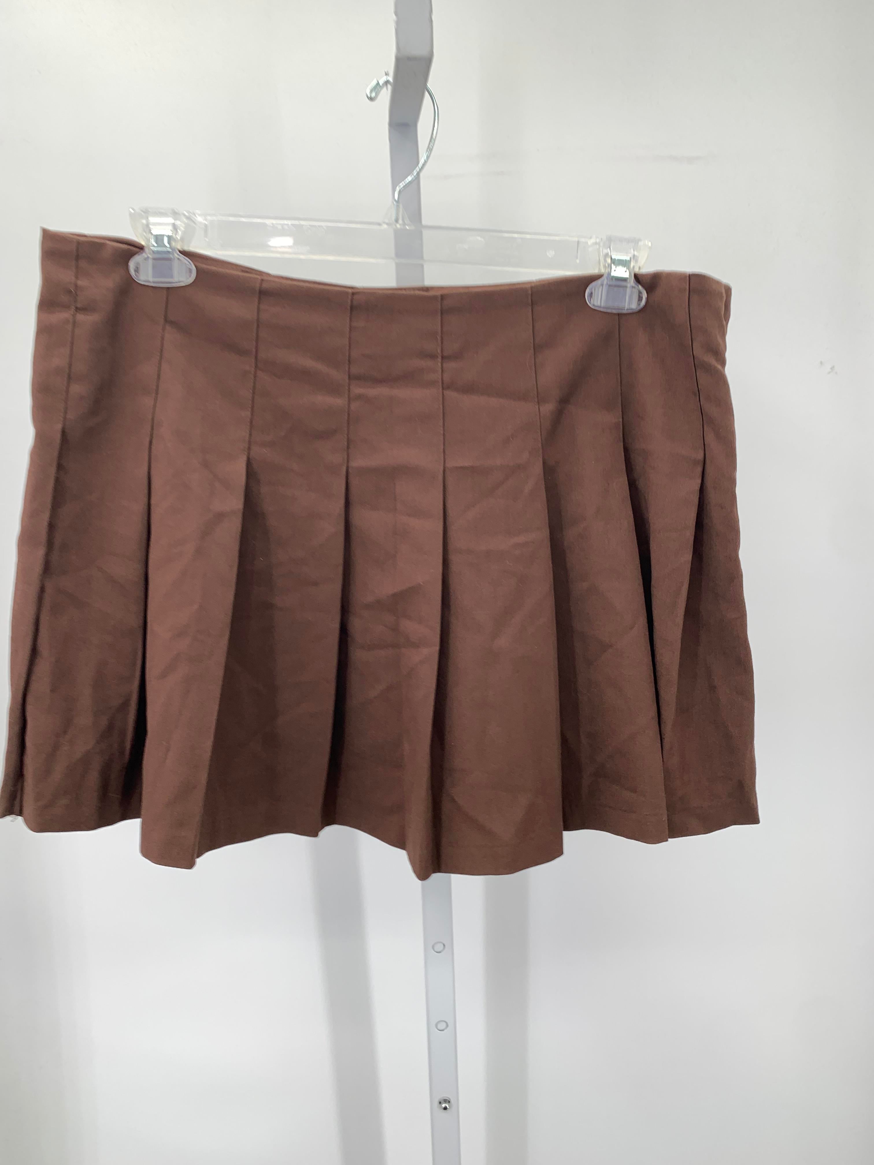 Divided Size 16 Juniors Skirt
