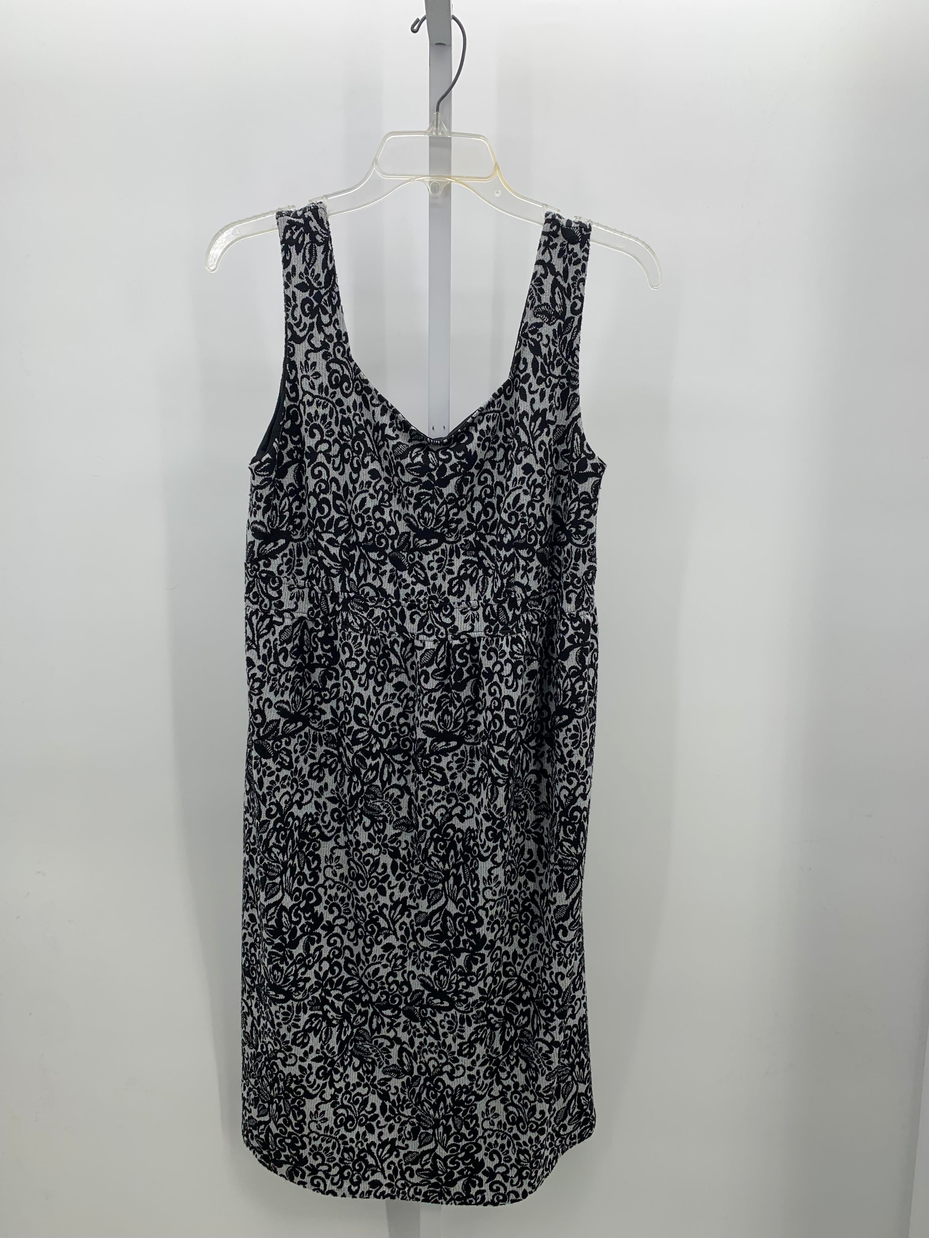 Liz Lange Grey Size Medium Maternity Sleeveless Dress