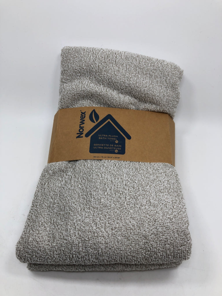 NIP NORWEX GRAY ULTRA-PLUSH BATH TOWEL.