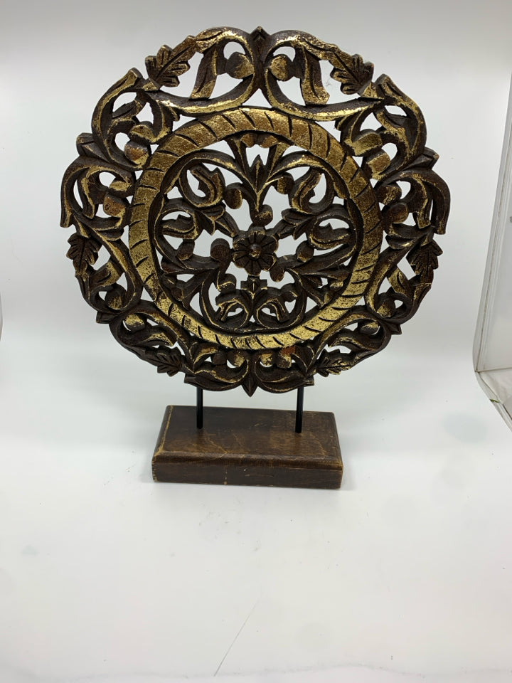WOOD AND GOLD FLOWER MANDALA SHELF DECOR.