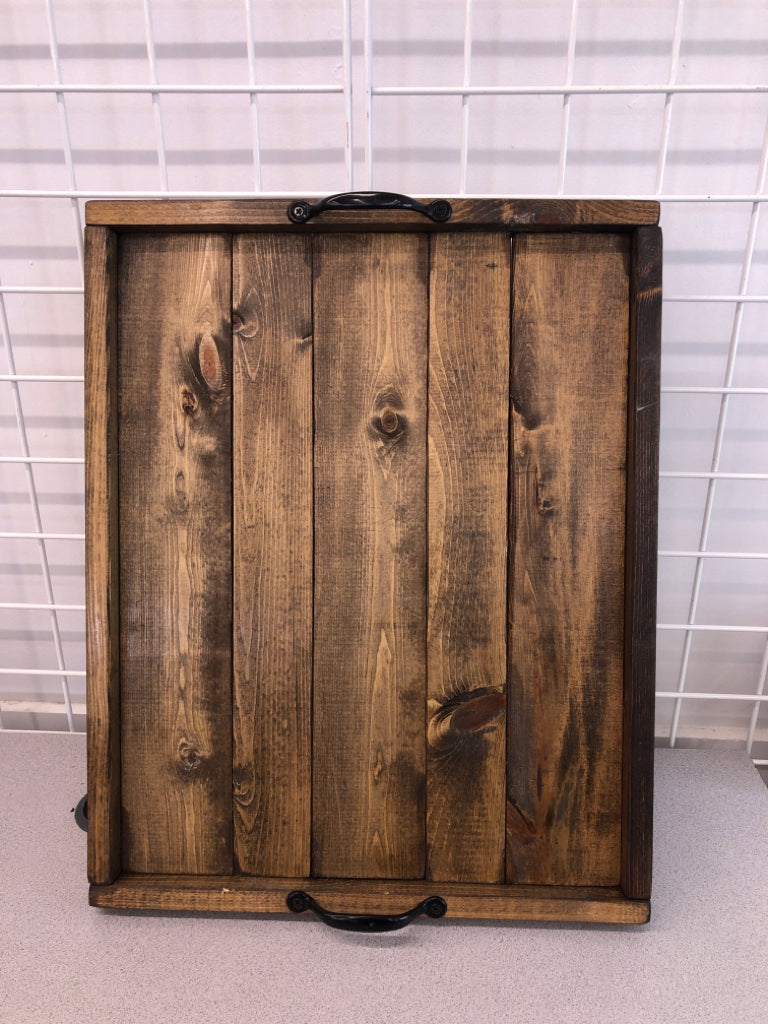LARGE RUSTIC WOODEN TRAY W/METAL HANDLES.