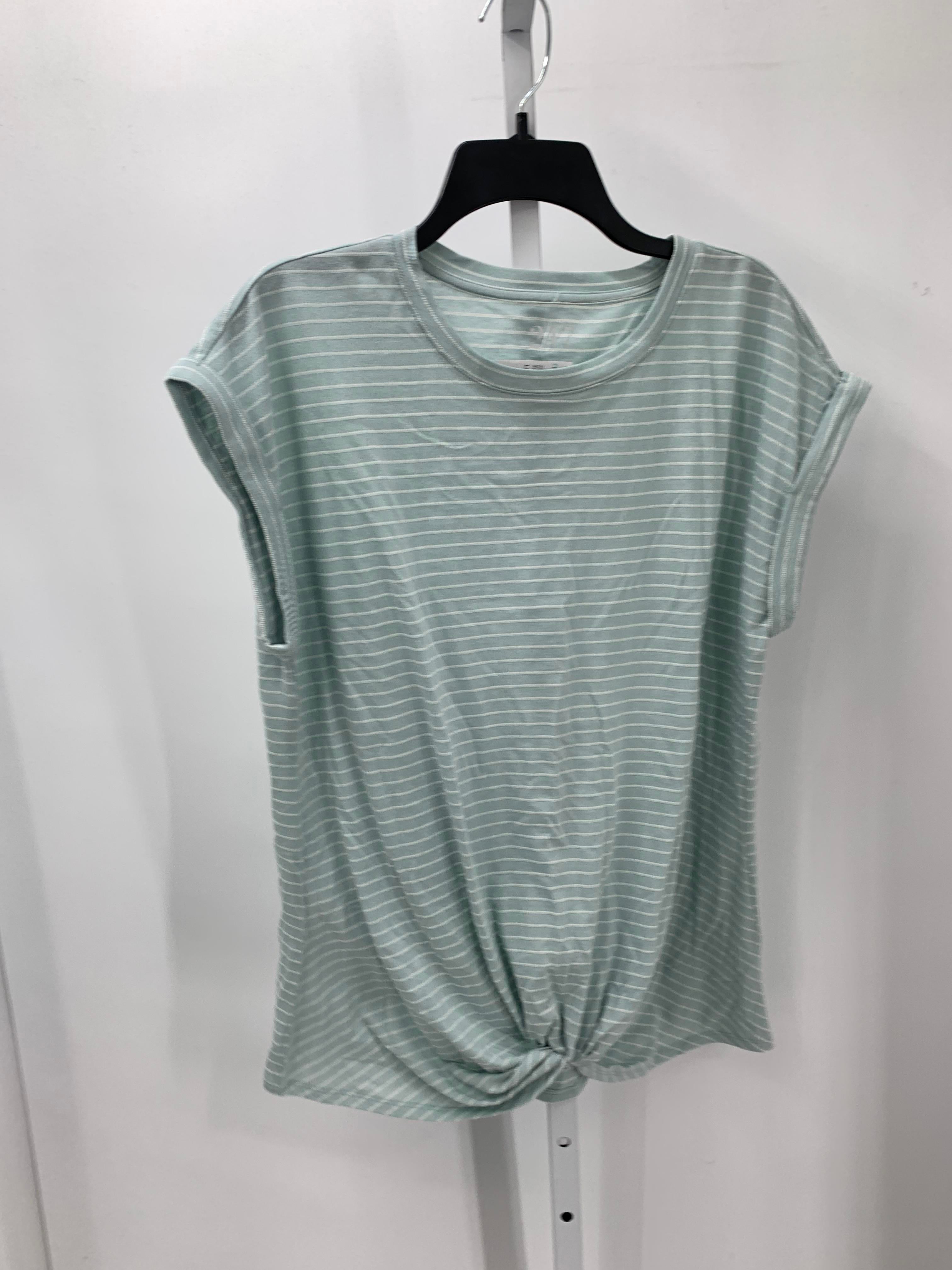 Maurices Size Large Misses Short Sleeve Shirt
