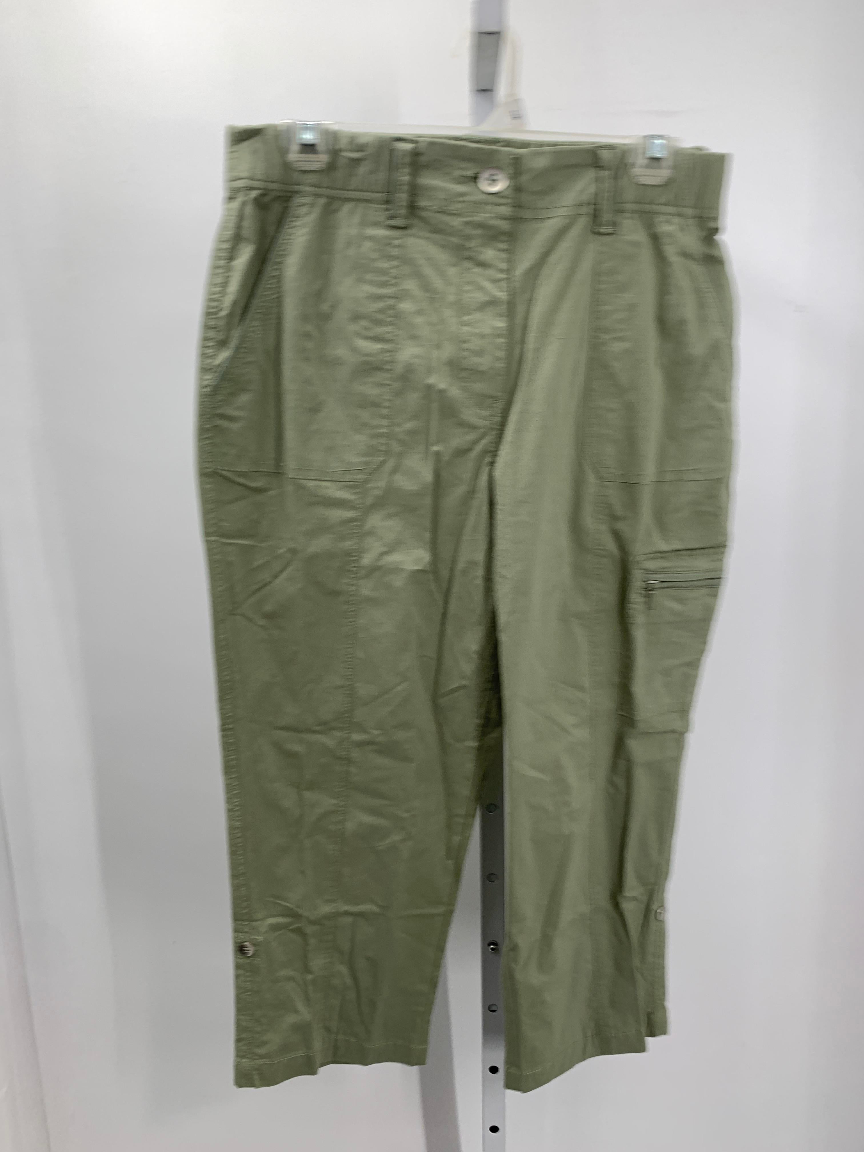 Size Medium Misses Cropped Pants