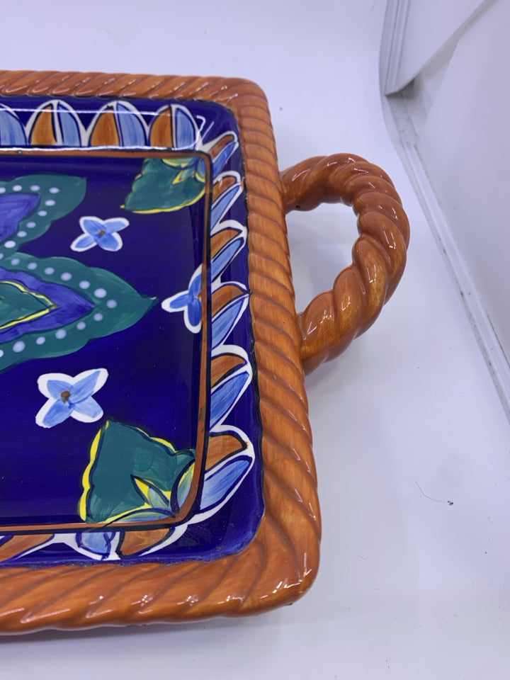 BLUE FLOWER BRAIDED EDGE CERAMIC SERVING PIECE W/HANDLES.